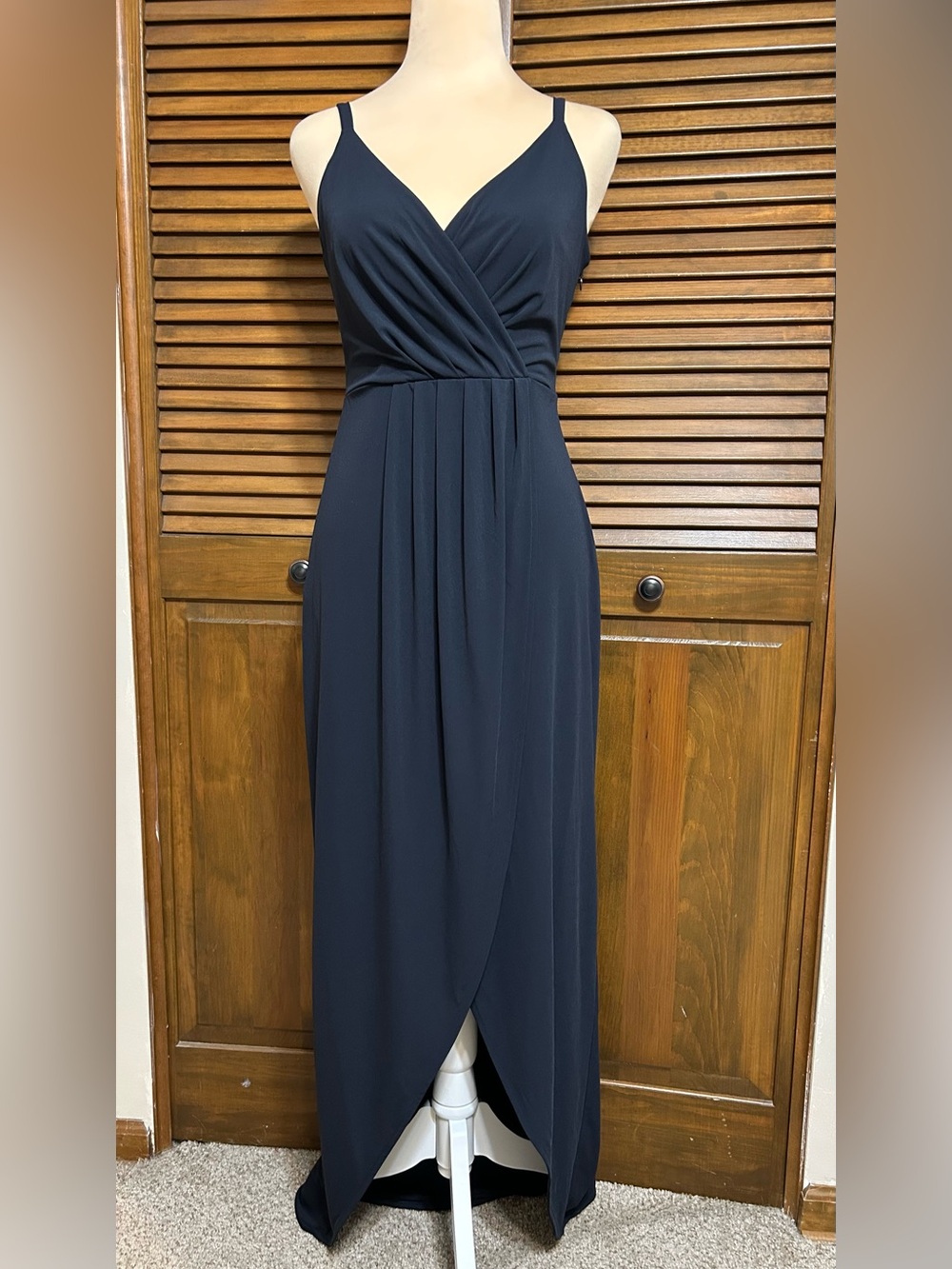 Express Navy Maxi Dress Pleated Wrap V-Neck Bodice Tulip Style Hemline Size 4